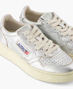 Dames Autry Sneakers*Sneaker Medalist Low Wom Zilver