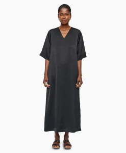 Dames Zenggi Jurken*Maxi Jurk Satin T-Shirt Zwart